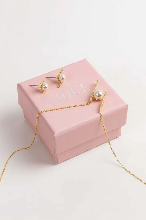 Bar And Pearl Necklace In Gold