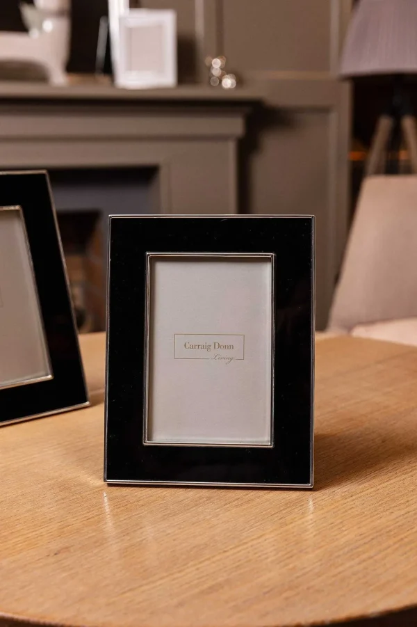 Black & Silver Photo Frame In 4X6\\