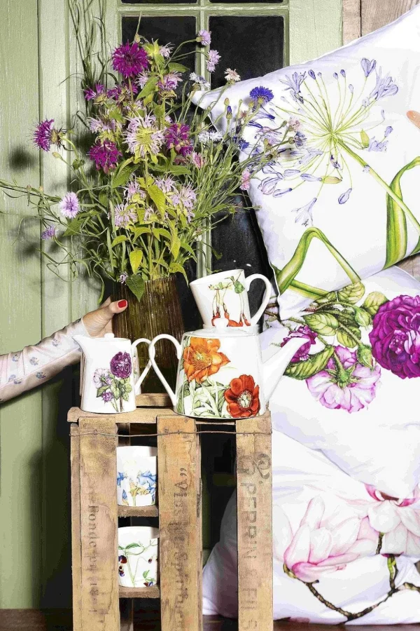 Botanical Cake Stand