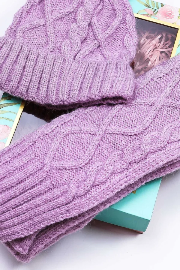 Boxed Beanie And Scarf In Lilac