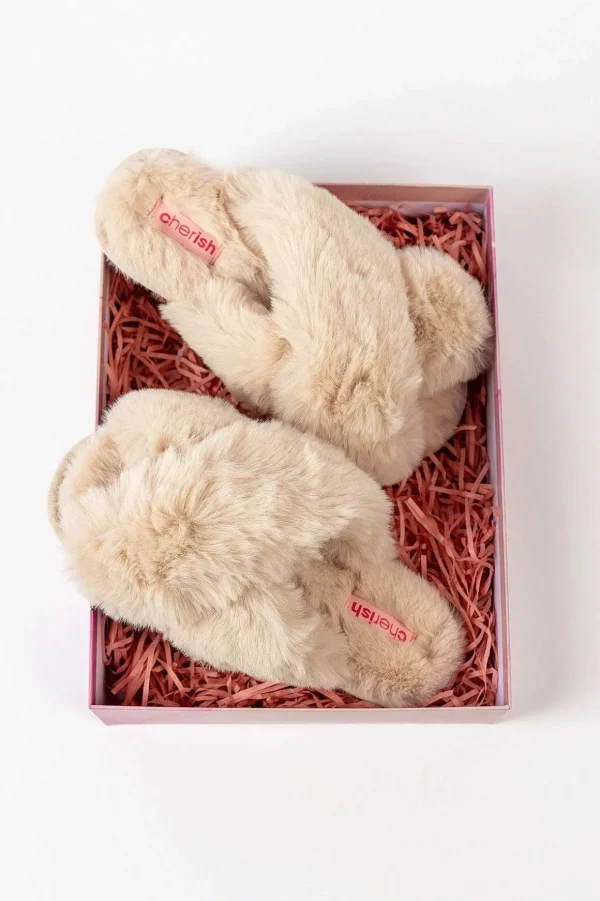 Boxed Cream Faux Fur Quilted Slipper