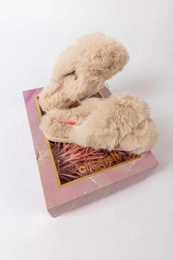 Boxed Cream Faux Fur Quilted Slipper