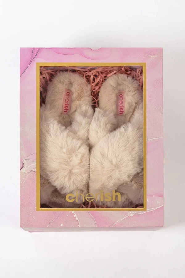 Boxed Cream Faux Fur Quilted Slipper