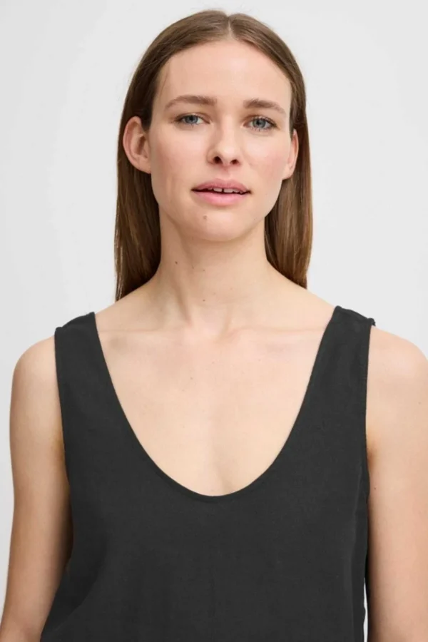 Byfalakka Black Vest Top