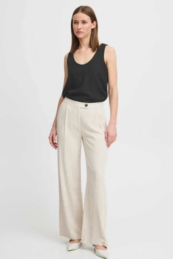 Byfalakka Black Vest Top