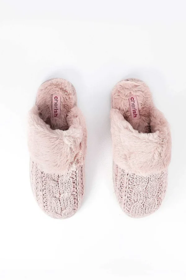 Cable Knit Slippers In Pink