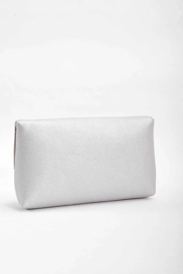 Chain Detail Clutch In Silver