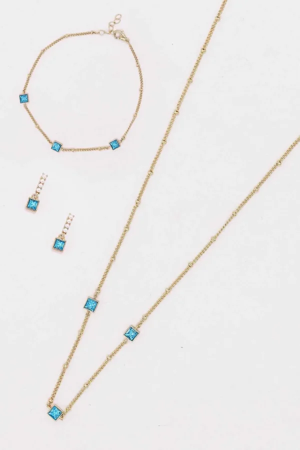 Chain With Aqua Square Detailing