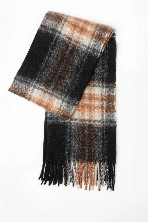 Check Scarf In Black
