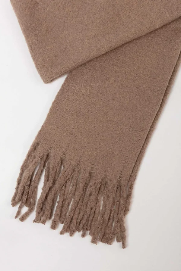 Cosy Scarf In Beige