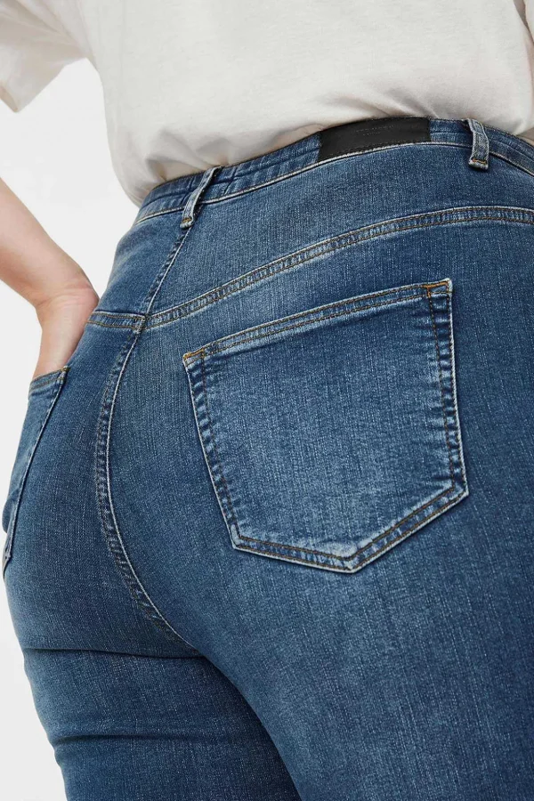 Curve - Lora High Waist Jeans In Medium Blue Denim