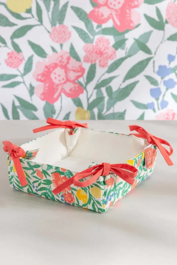 Daisy Bread Basket