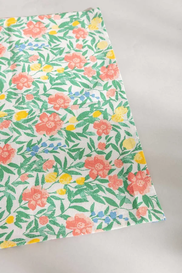 Daisy Table Runner