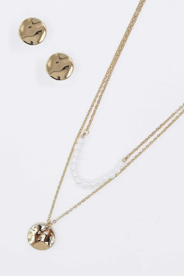 Double Strand Coin Pendant Necklace In Gold