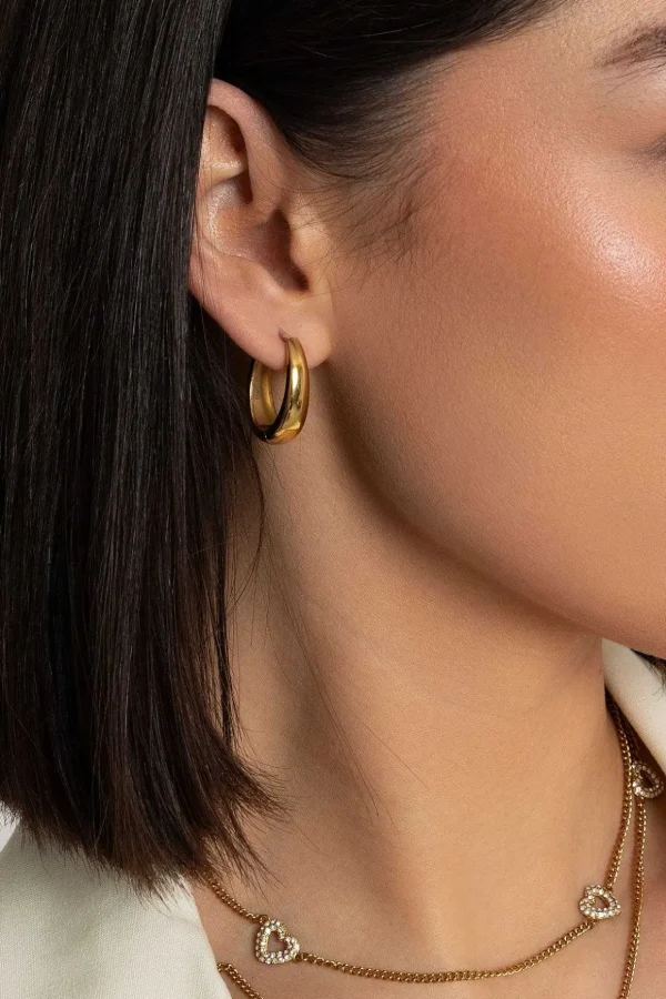 Elegant Oval Gold Hoop Earrings