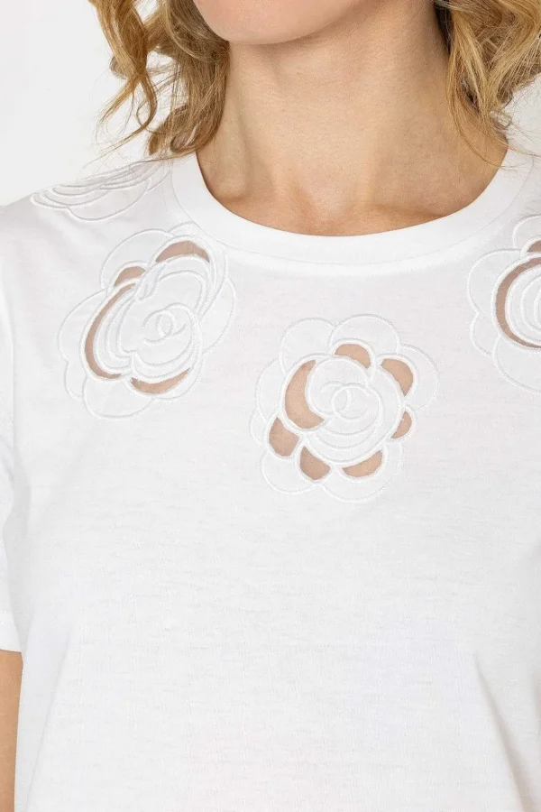 Embroidered T-Shirt In White