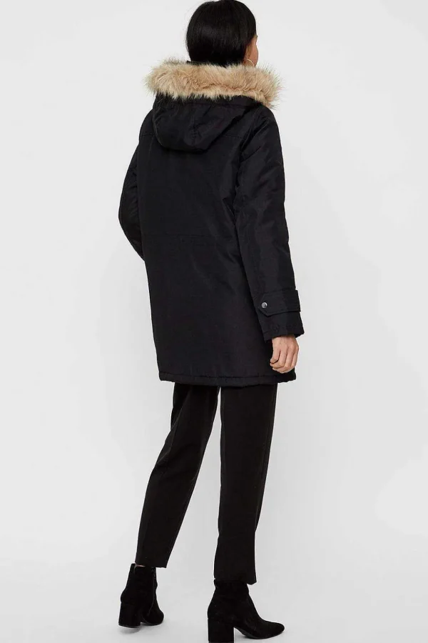 Excursion Parka In Black