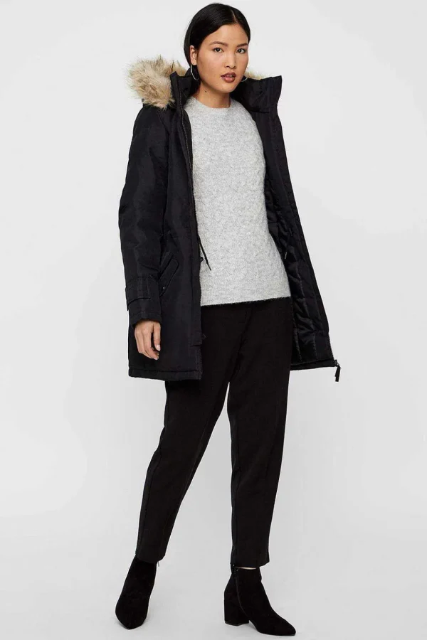 Excursion Parka In Black