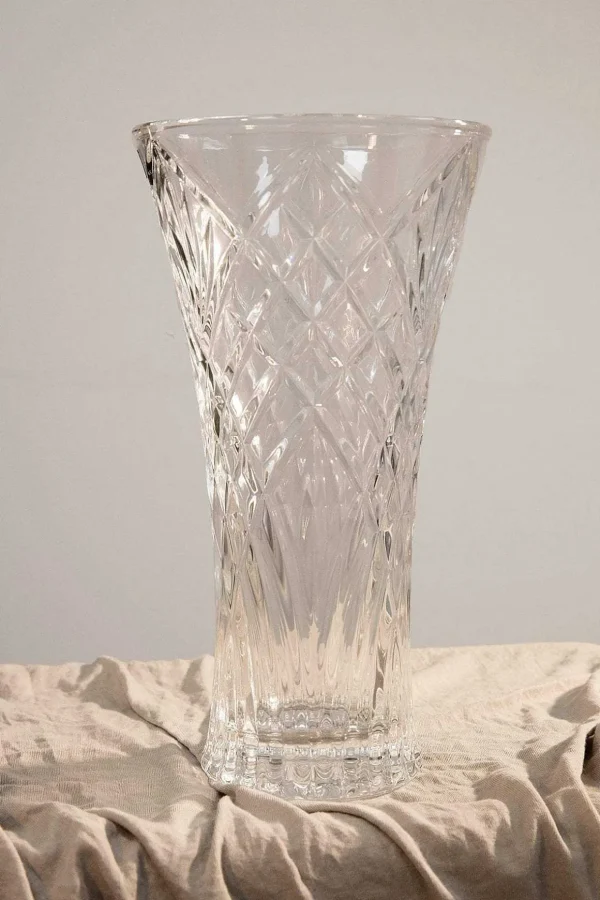 Flared Glass 12\\
