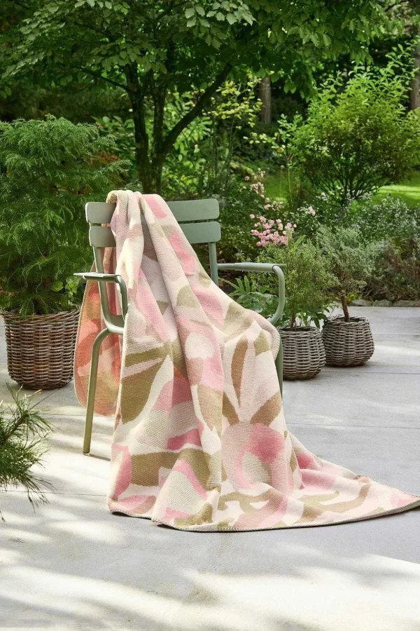 Floral Secret Blanket