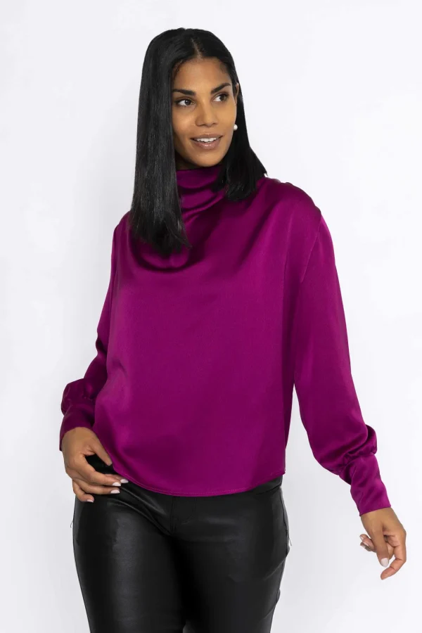 Gigi Sateen Top In Magenta