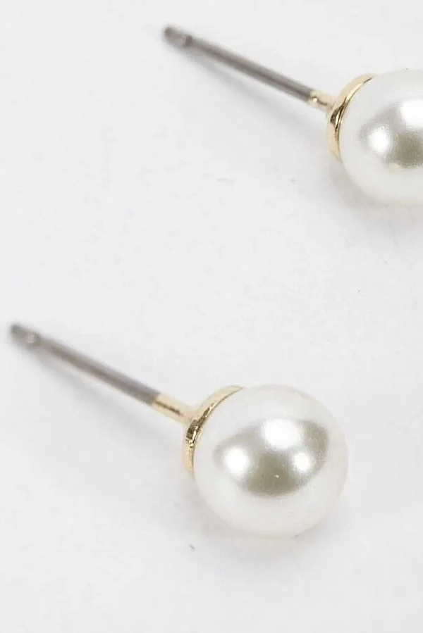 Gold Tone Stud Earring