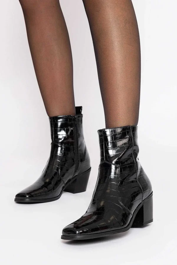 Grila Boot In Black