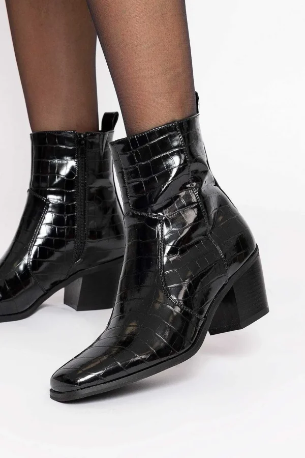 Grila Boot In Black