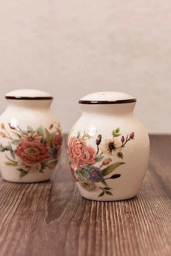 Heritage Salt And Pepper Shakers