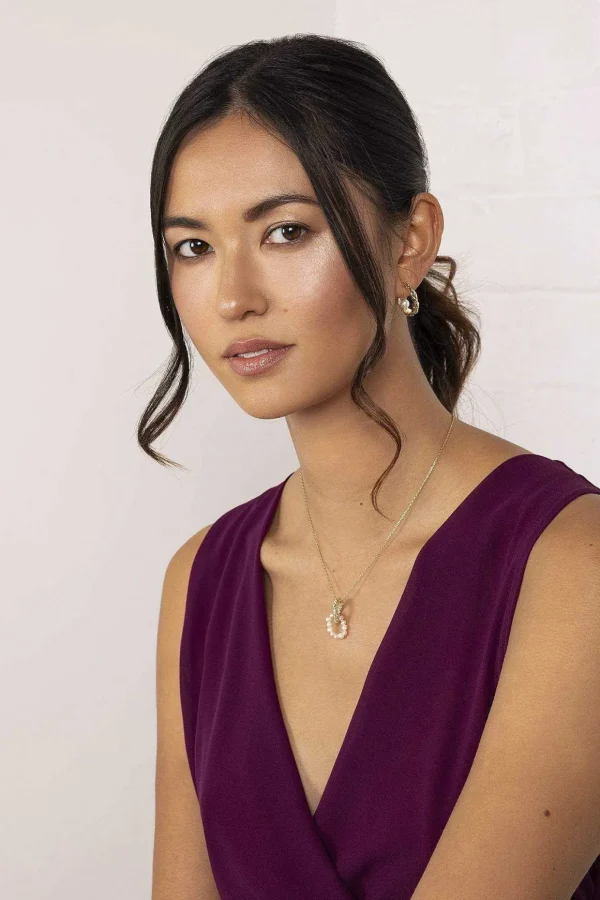 Interlocking Circle Necklace In Gold