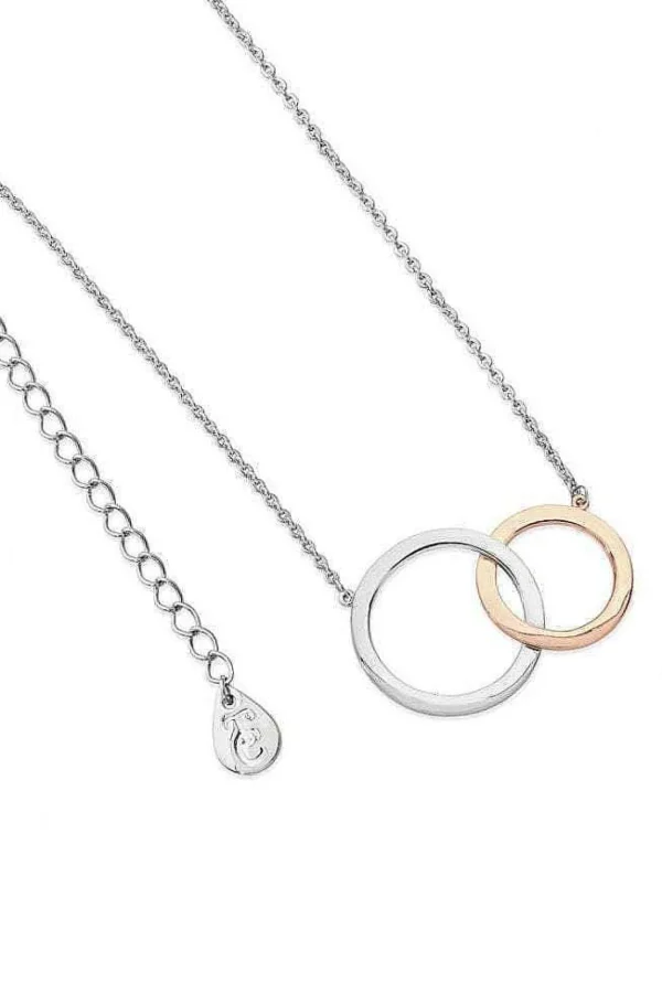 Interlocking Circles Pendant In Silver