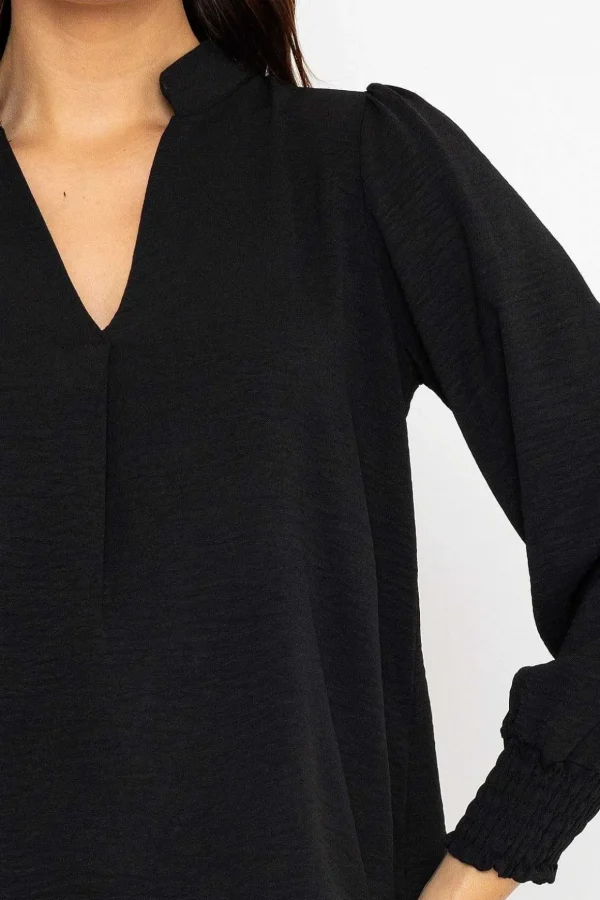 Long Sleeve Collarless Top In Black