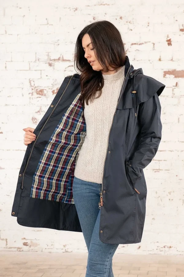 Outrider Waterproof Raincoat In Navy
