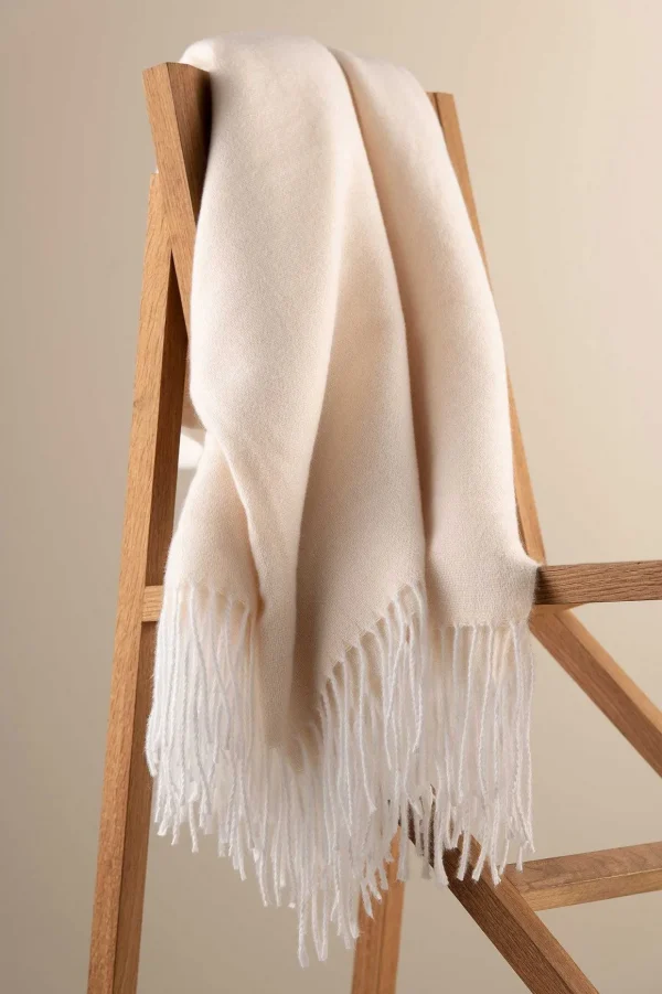 Pearl Champagne Throw