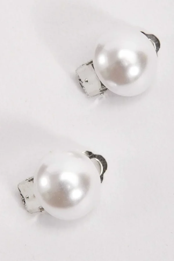 Pearl Clip On Earrings