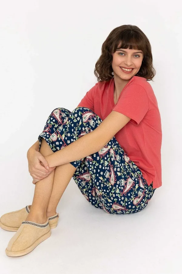 Pyjama Top And 3/4 Bottoms In Pink
