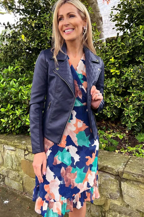 Quilted Side Zip Jacket In Navy