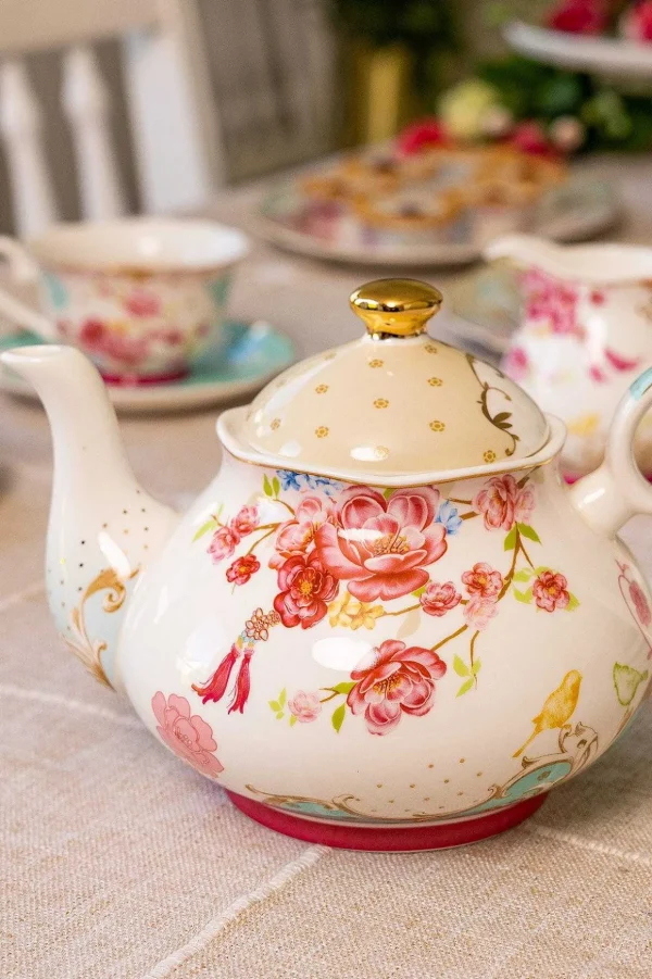 Rosa Belle Tea Pot