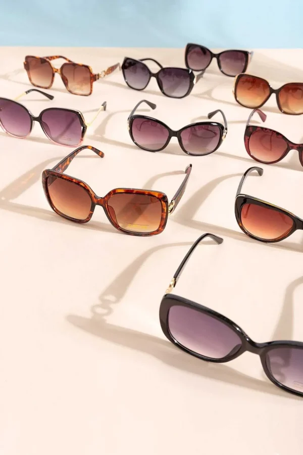 Round Lens Sunglasses With Arm Detail
