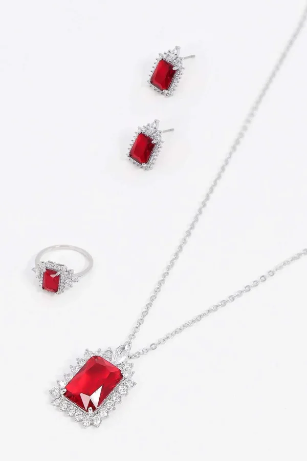 Ruby Closed Ring Size 7