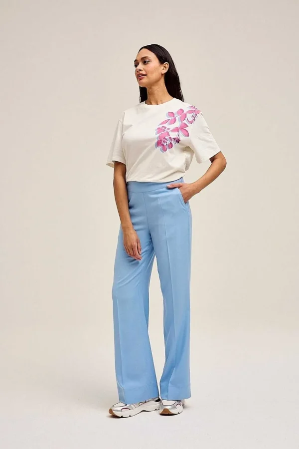 Saira T-Shirt In White