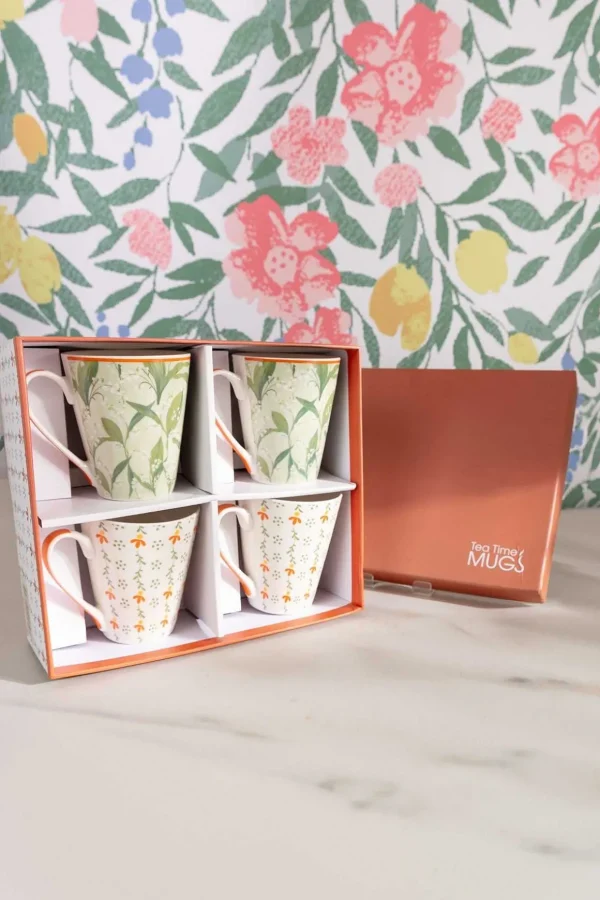 Set Of 4 Country Chic Mugs