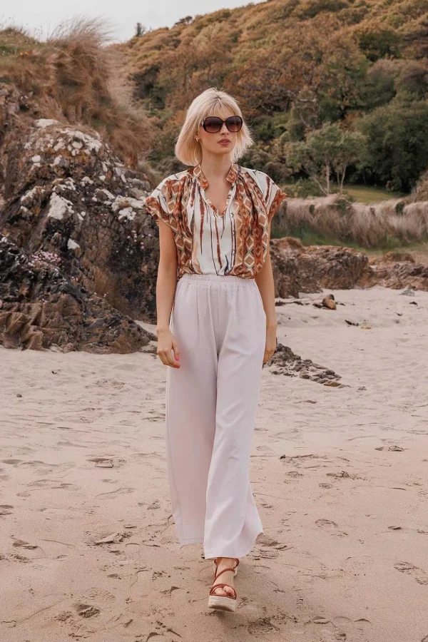Short Sleeve Lola Top In Brown Print