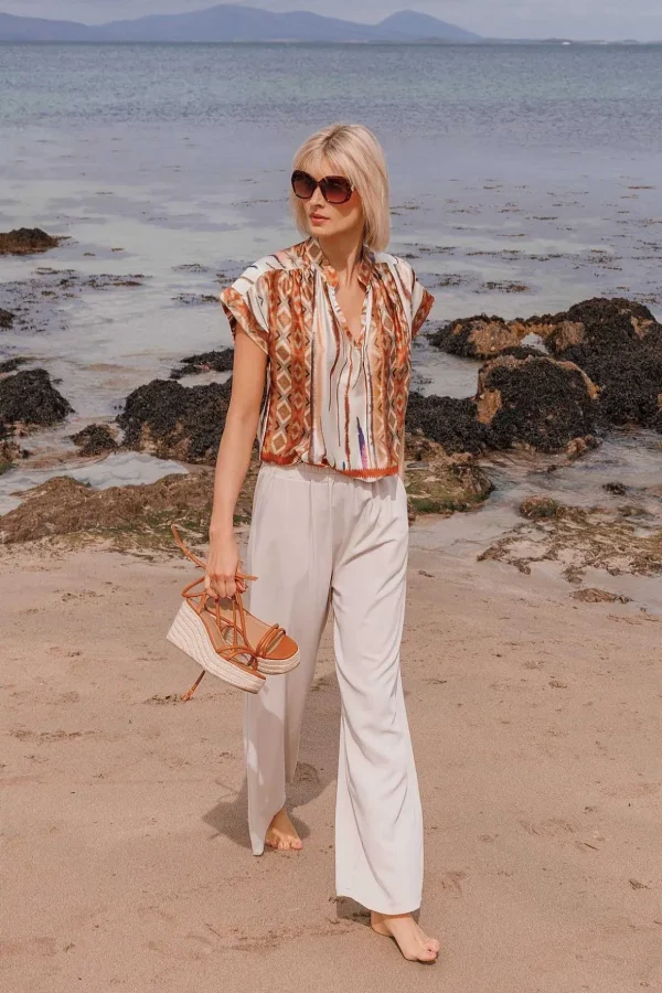 Short Sleeve Lola Top In Brown Print