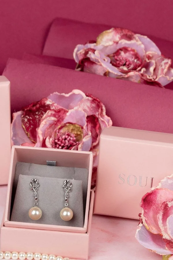Silver Tone Drop Pearl Earring