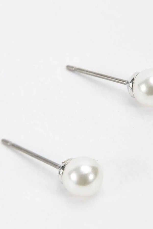 Silver Tone Pearl Stud Earring