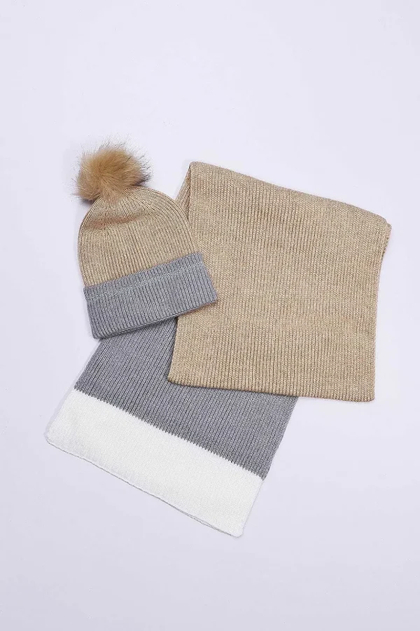Stripe Panel Scarf And Beanie In Camel