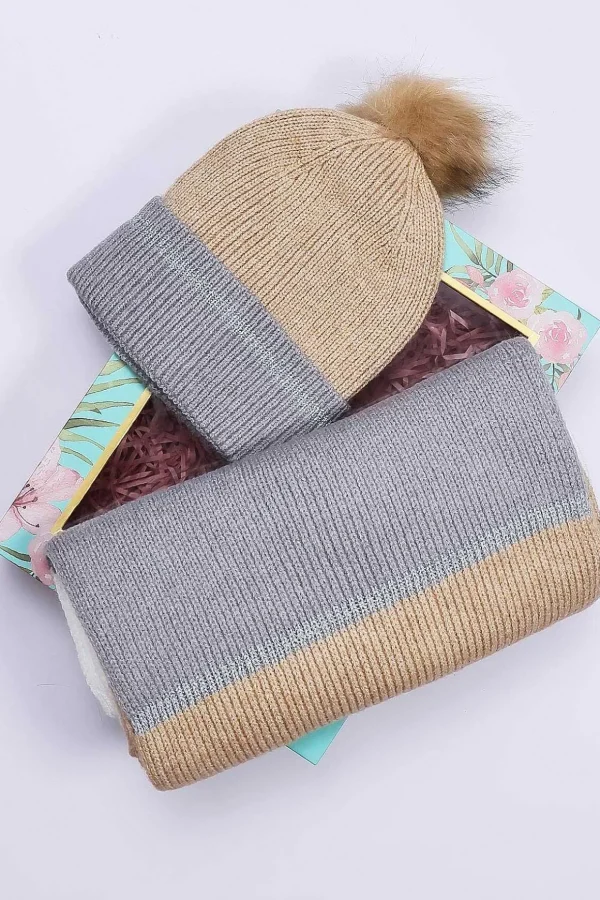 Stripe Panel Scarf And Beanie In Camel