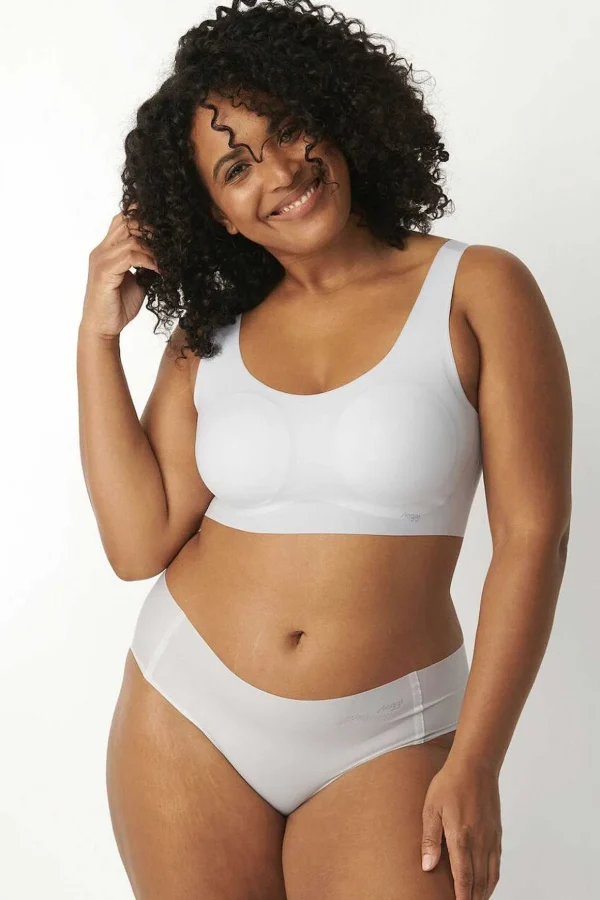Zero Feel Top In White